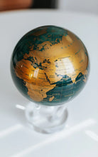 Load image into Gallery viewer, MOVA Globe - Green &amp; Gold
